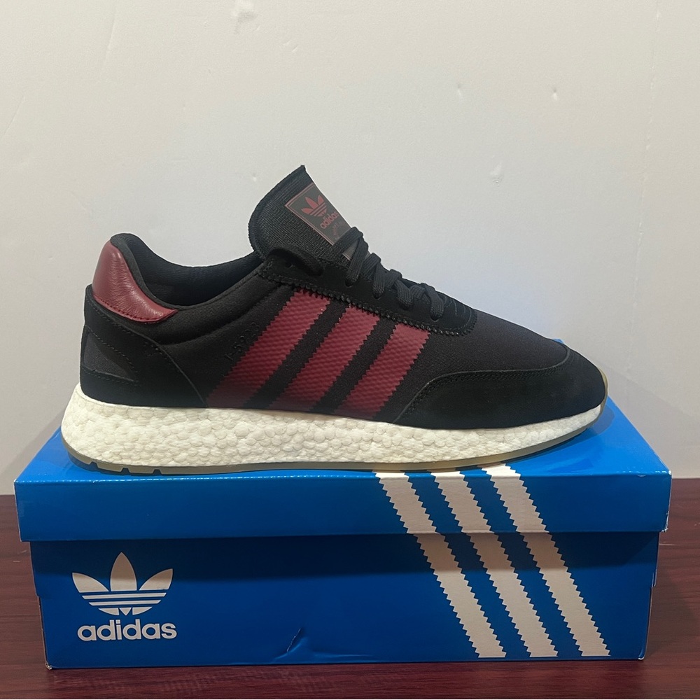 Adidas, I-5923, B37946, Black & Burgundy